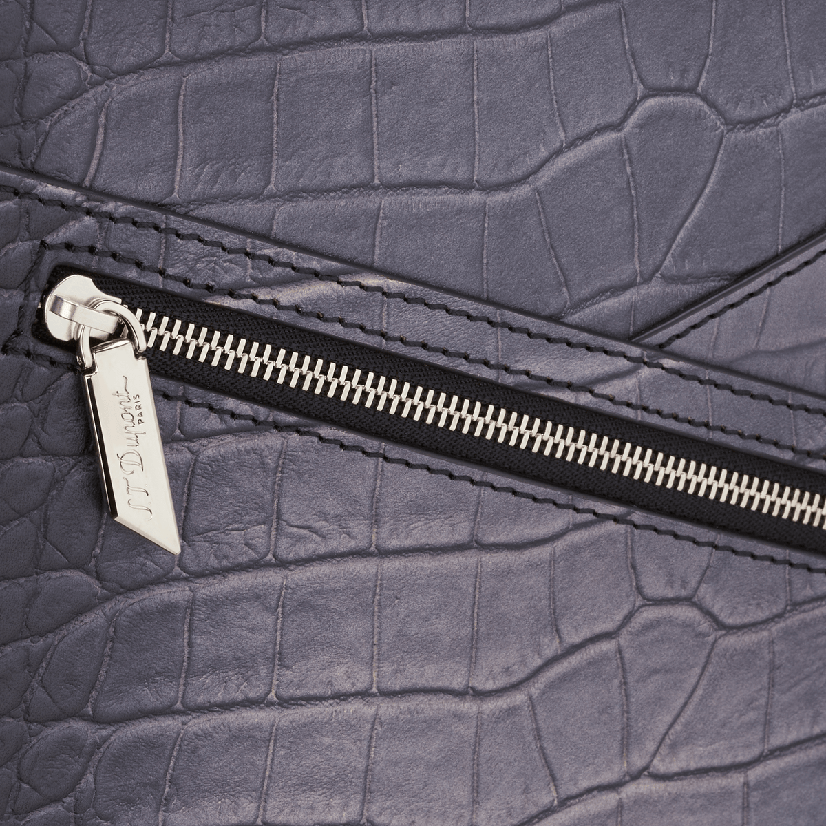 Crossbody channel_marketplace collection_atelier color_black 4 - S.T. DUPONT Europe