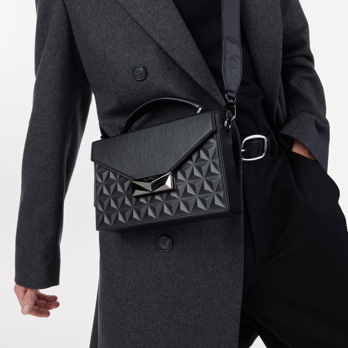 Mini Trunk color_black corporate25 FW2425 2 - S.T. DUPONT Europe