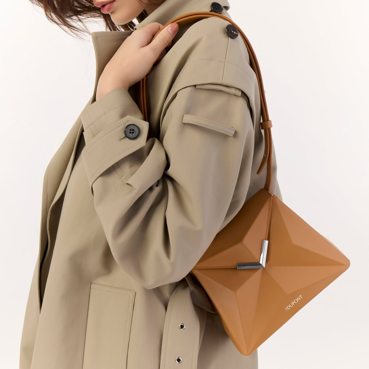 Small color_tan gender_woman leather goods 3 - S.T. DUPONT Europe