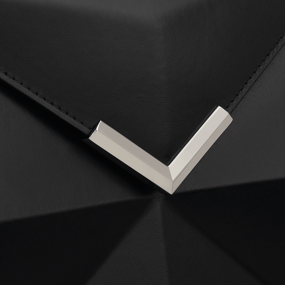 Medium color_black corporate25 FW2425 6 - S.T. DUPONT Europe