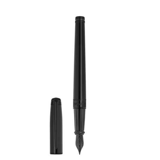 Pluma estilográfica